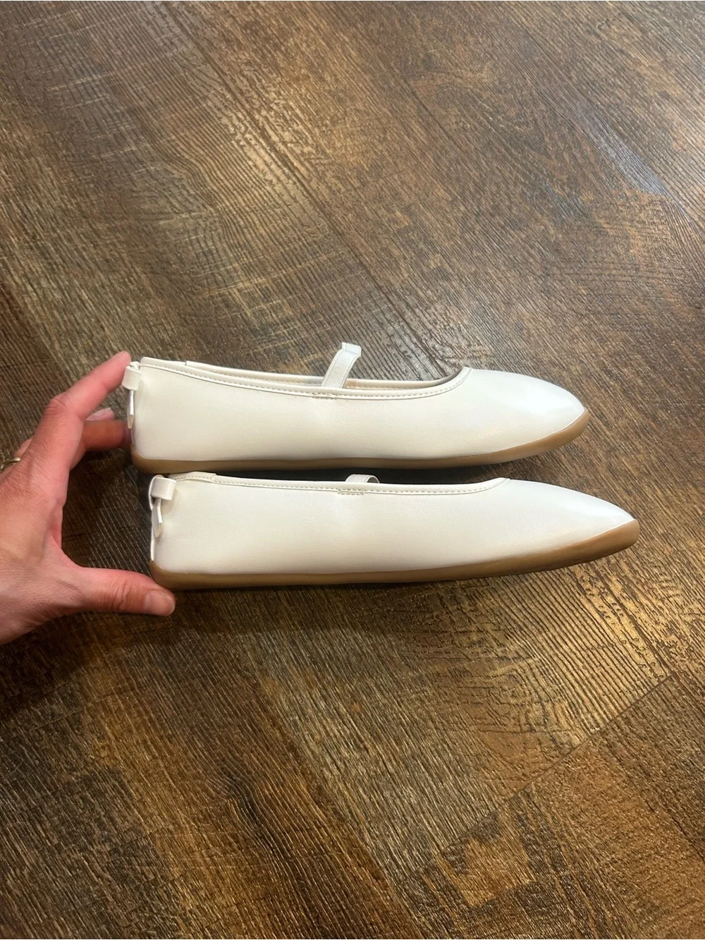 Girls' Mary Jane Dress Shoes with Bow Accent 3